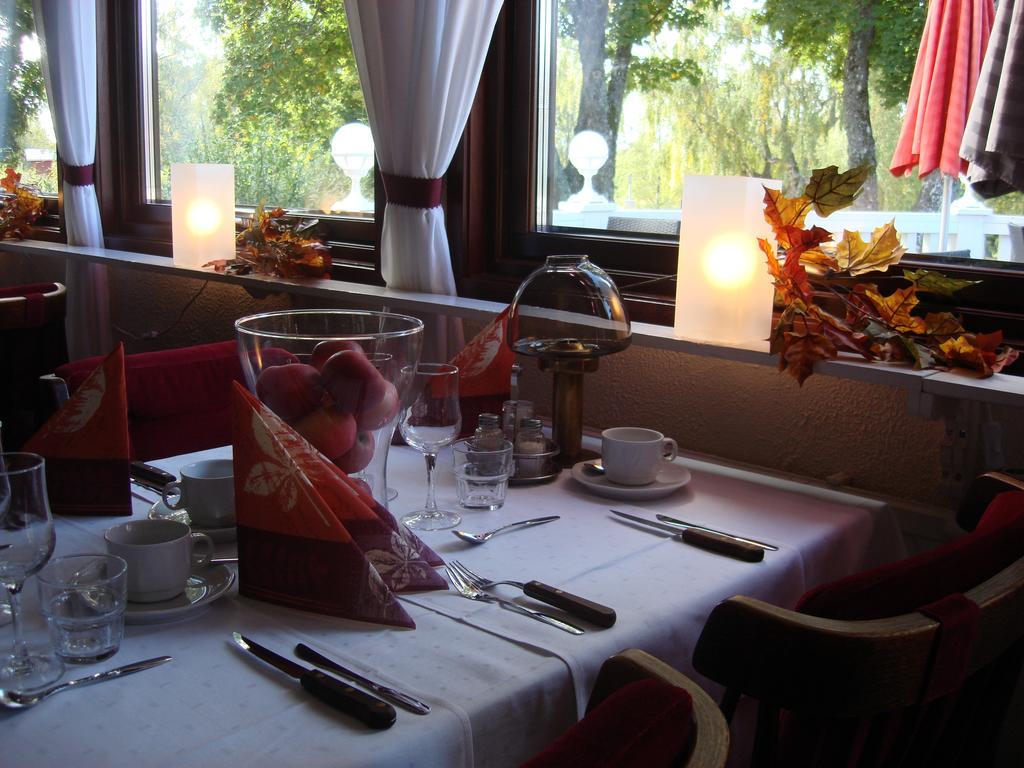 Eckeroe Hotell & Restaurang Екстериор снимка
