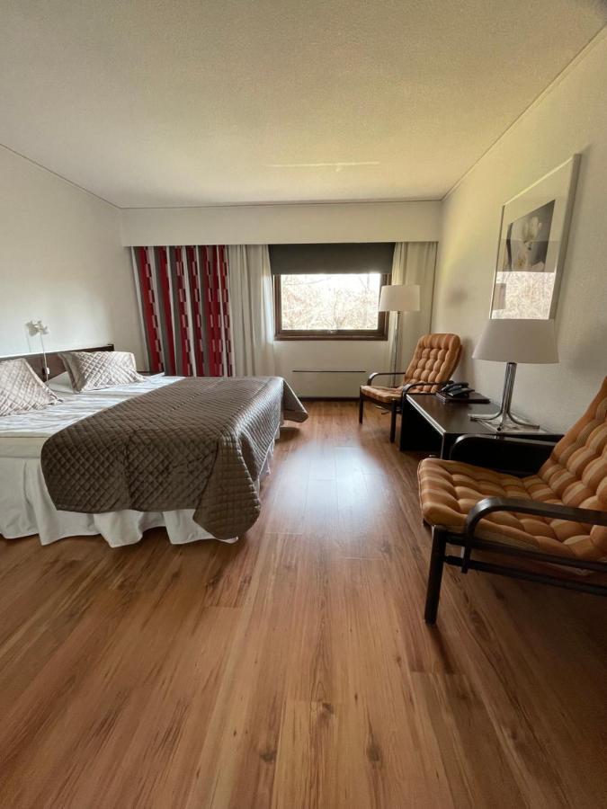 Eckeroe Hotell & Restaurang Екстериор снимка