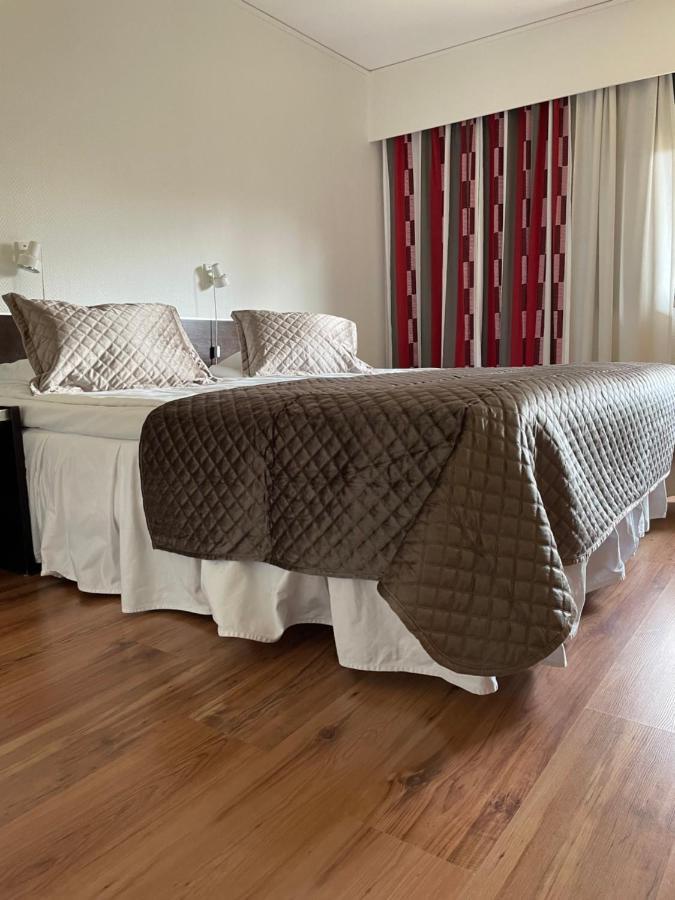 Eckeroe Hotell & Restaurang Екстериор снимка