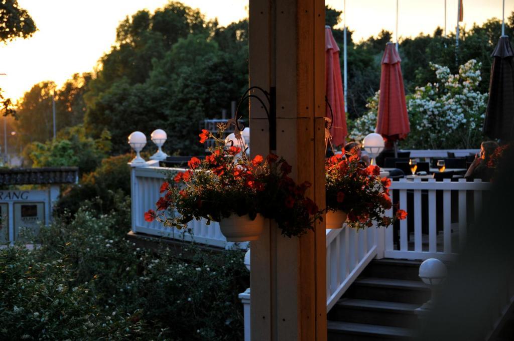 Eckeroe Hotell & Restaurang Екстериор снимка